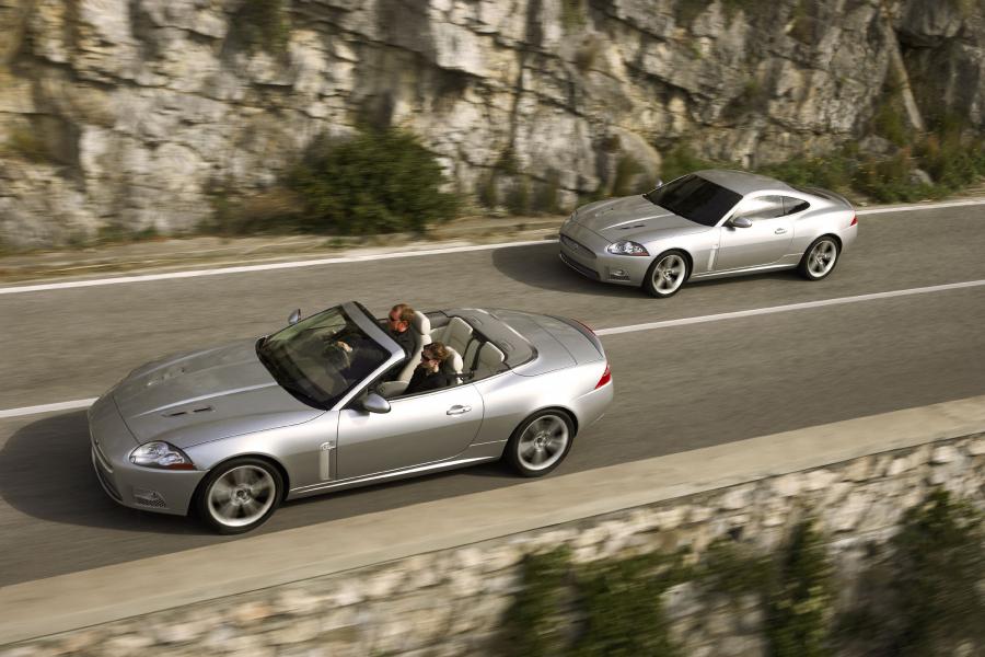  Jaguar XKR Convertible 2007 года  (фото 7 из 52)